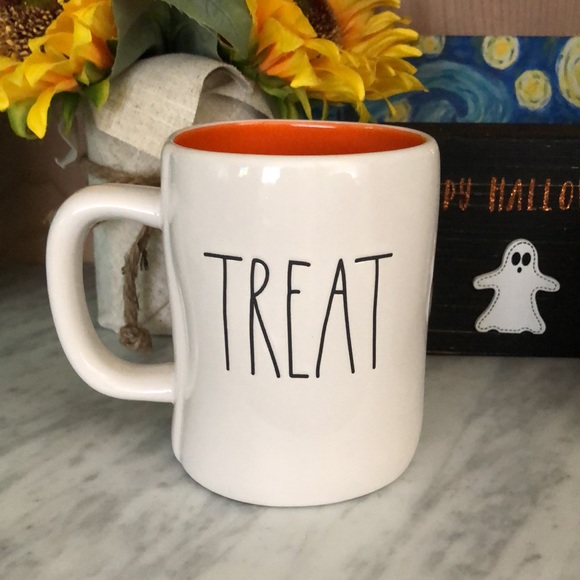 🎃SOLD NEW RAE DUNN TRICK OR TREAT MUG🎃 - Picture 2 of 4